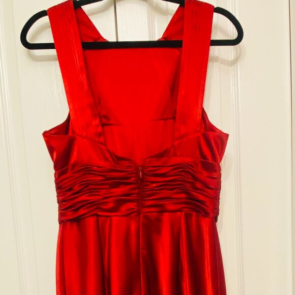 Adrianna Pappell Red Dress - Picture 4 of 8